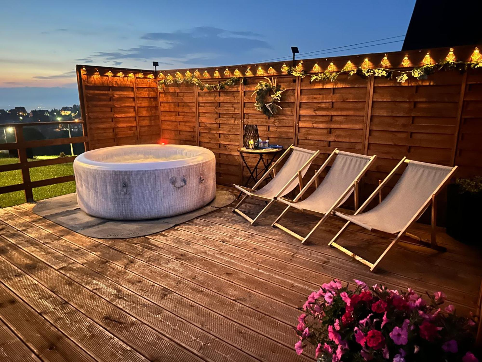 Pokoje U Hani - Sauna, Balia Z Hydromasazem ブコビナ・タトシャンスカ エクステリア 写真
